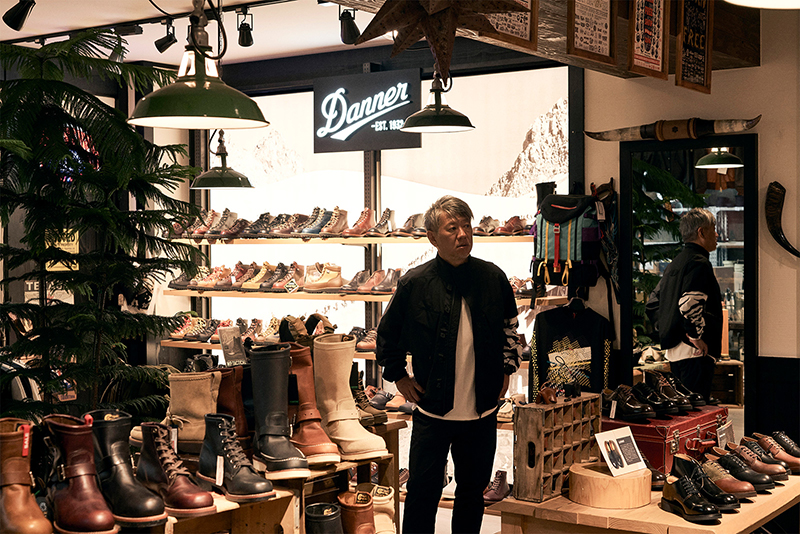 TAKASHI KIKUCHI（クリエイティブディレクター）